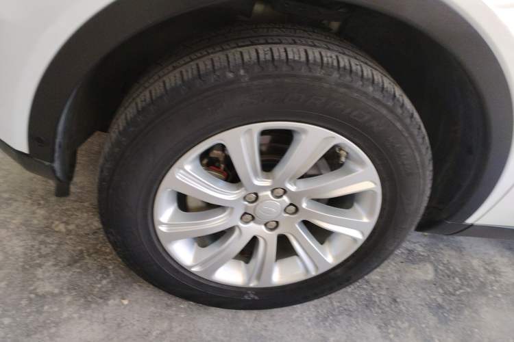 Used Land Rover Discovery Sport 2019 240 PS SE Version China V Standard
