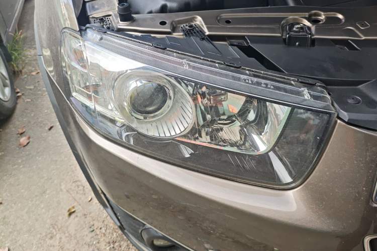 Used Chevrolet Captiva 2015 2.4L 4x4 Flagship Edition 7-Seater
