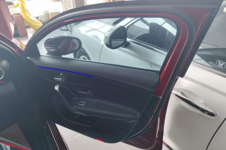 Used Mercedes-Benz A-Class 2020 Restyled A 200 L Sport Sedan Fashion Version
