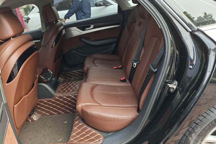 Used Audi A8 2016 A8L 45 TFSI quattro Comfort model
