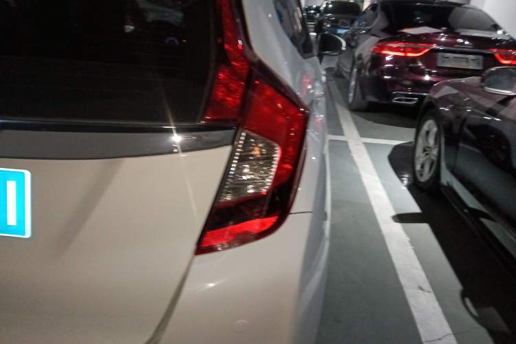 Used Honda Fit 2016 1.5L LXS CVT Comfort Sunroof Version