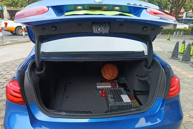 Used BMW 3 Series 2018 320Li Leading Model M Sport Package
