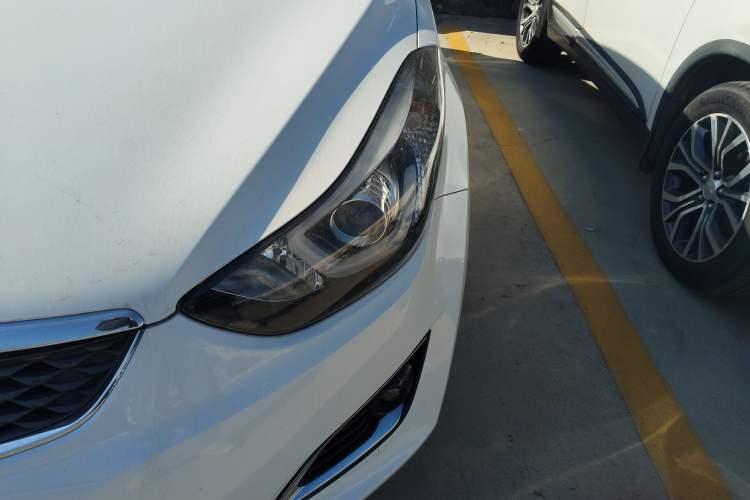 Used Hyundai Elantra 2016 1.6L Automatic Smart Version
