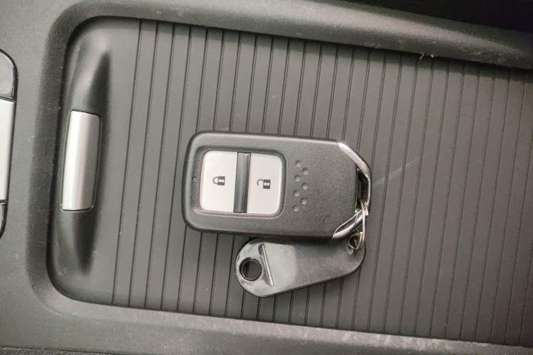 Used Honda Jade 2014 1.8L CVT Luxury Edition 5 seats
