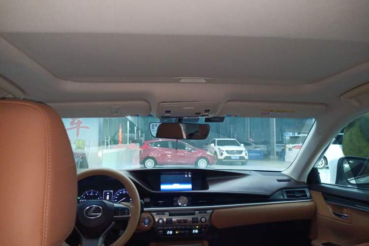 Used Lexus ES 2016 200 Midnight Special Limited Edition
