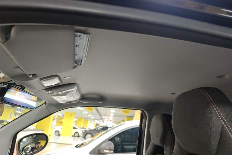 Used Chery QQ Ice Cream 2022 120km Conical Shape Lithium Iron Phosphate