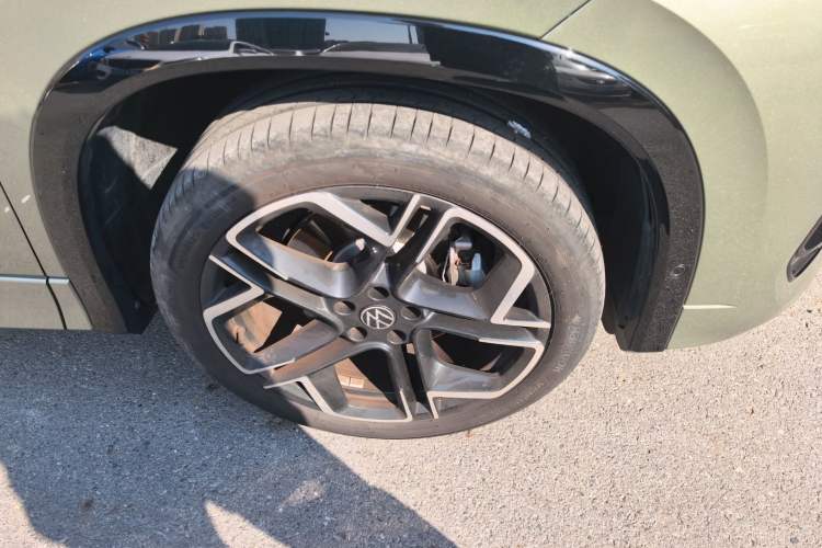 Used Volkswagen Tayron 2025 Tiguan L 380TSI 4Motion Luxury
