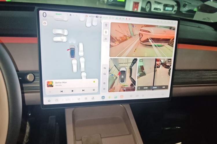 Used ONVO L60 2024 60 kWh Rear-Drive Version