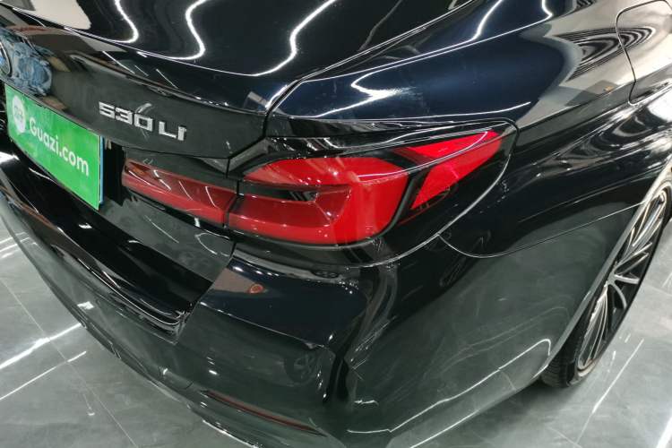 Used BMW 5 Series 2021 Facelifted 530Li Leading Edition M Sport Package
