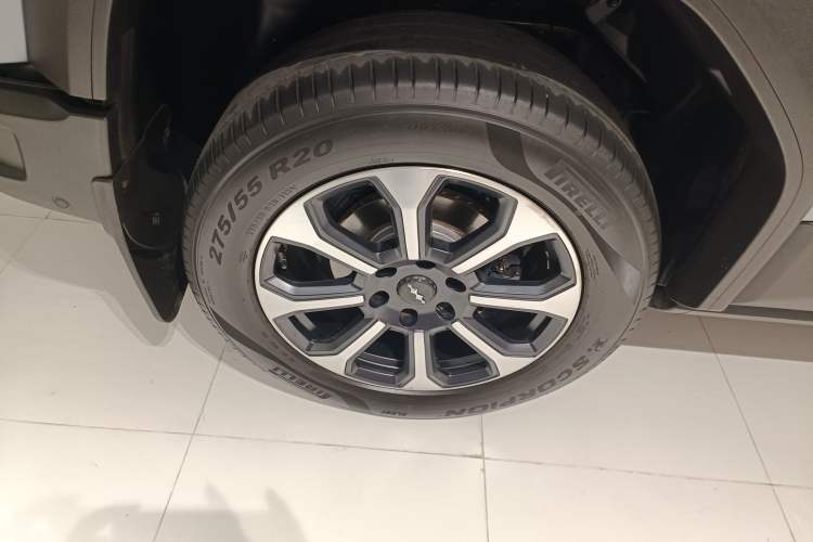 Used  Leopard 5 2023 Navigator Edition
