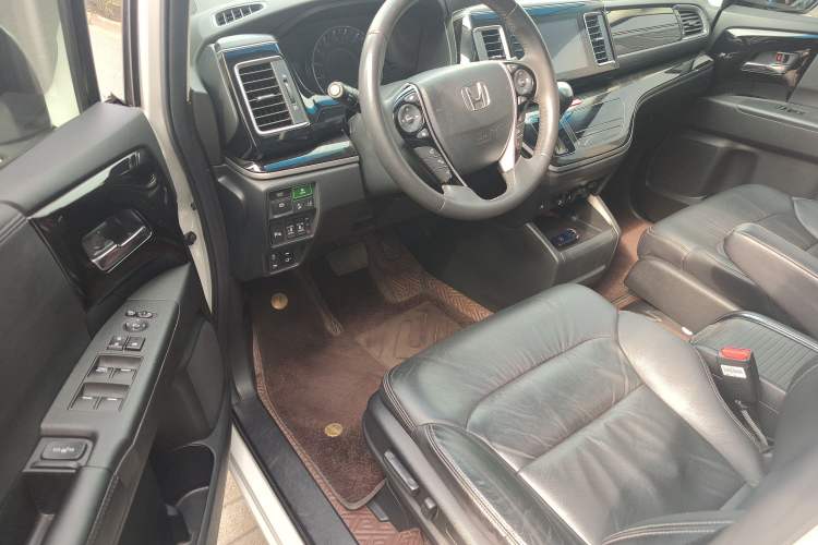 Used Honda Elysion 2019 2.0L Hybrid Luxury Edition