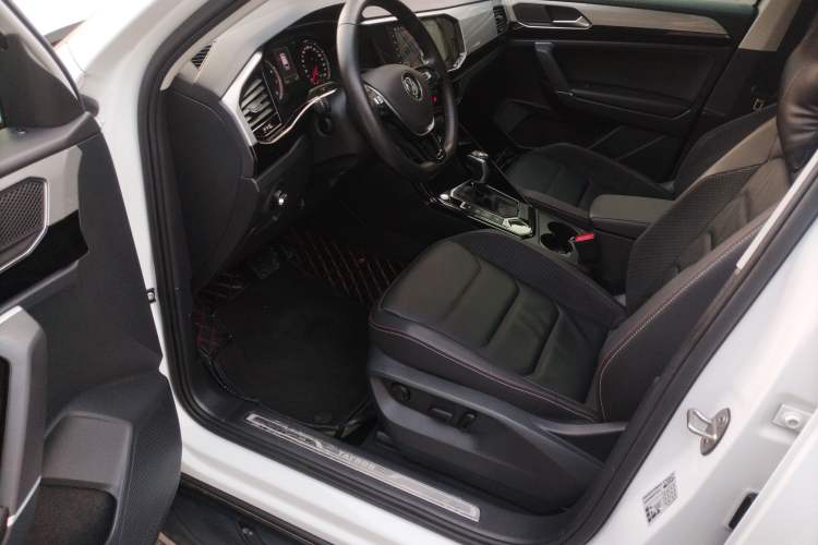 Used Volkswagen Tayron 2019 330TSI Two-Wheel Drive Luxury Model China VI Standard
