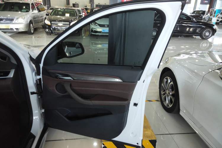 Used BMW X1 2019 sDrive18Li Premium Edition
