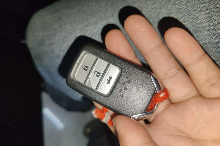 Used Honda Crider 2016 1.8L CVT Luxury Edition
