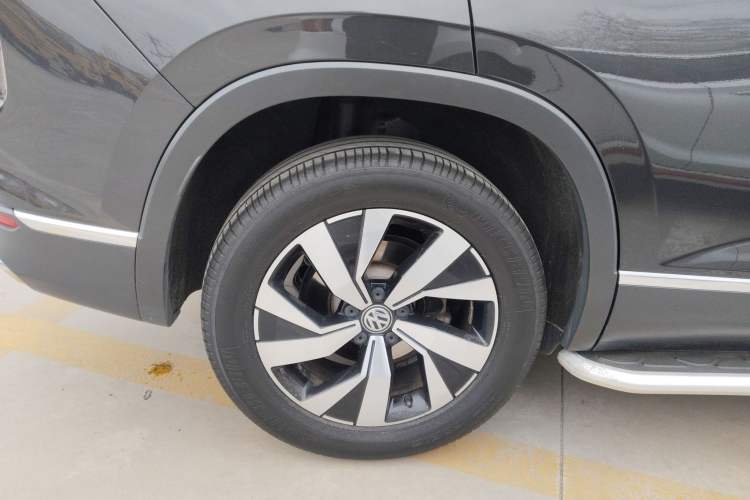 Used Volkswagen Tayron 2020 330TSI Two-Wheel Drive Luxury Smart Connectivity Version