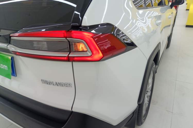 Used Toyota Wildlander 2021 2.0L CVT Two-Wheel Drive Luxury Edition
