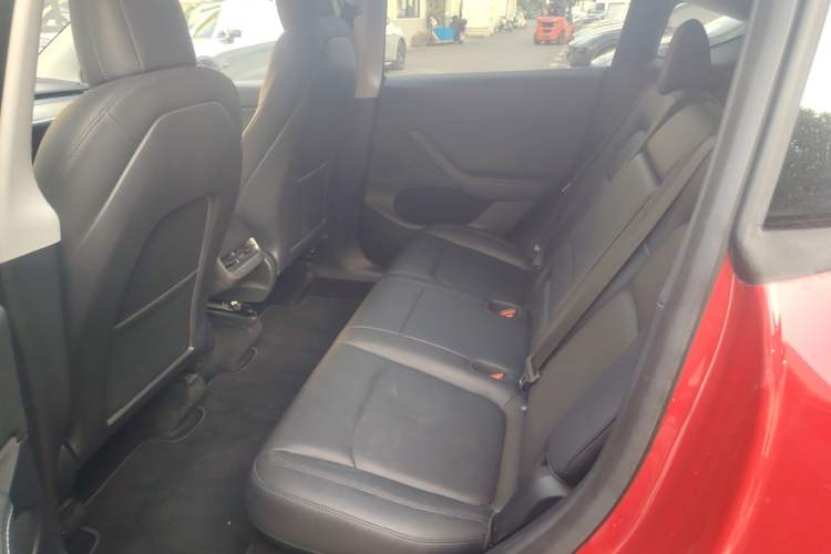 Used Tesla Model Y 2021 Long-Range All-Wheel-Drive Version 3D7