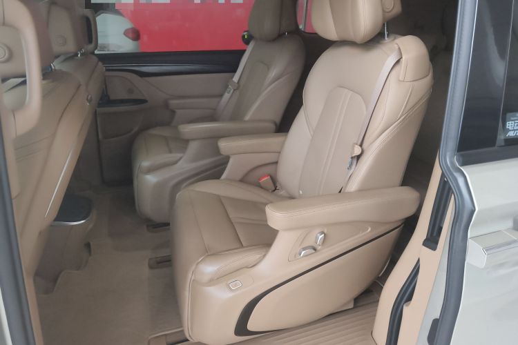 Used Buick GL8 2021 ES Landtrek 653T Luxury Model
