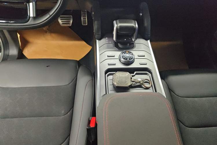 Used JETOUR Traveler 2023 2.0T All-Wheel-Drive CrossPRO
