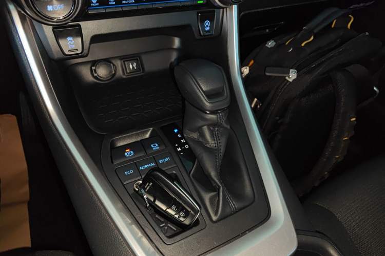 Used Toyota RAV4 2020 2.0L CVT Two-Wheel Drive Fashion Edition