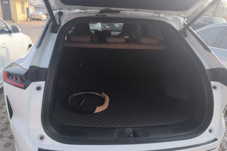 Used Changan UNI-Z New Energy 2024 Blue Whale Smart Electric iDD 125km Excellence Model