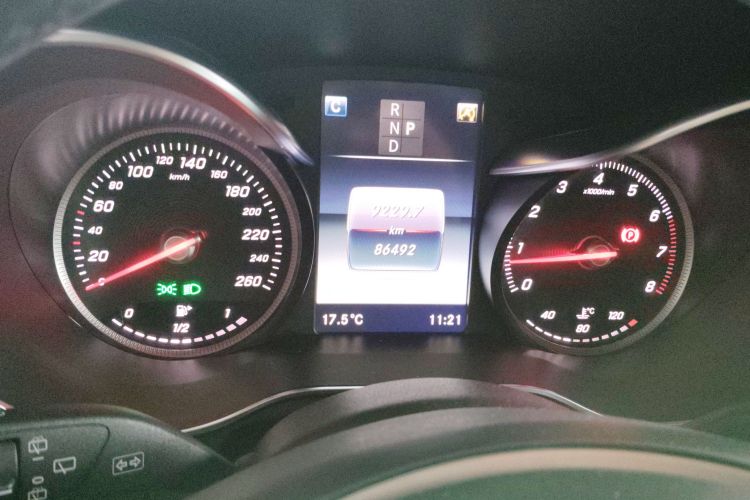 Used Mercedes-Benz GLC 2017 GLC 260 4MATIC Luxury Model
