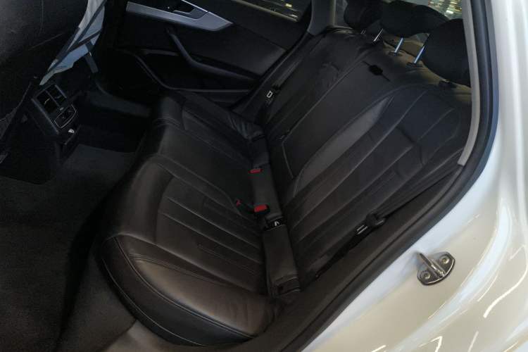 Used Audi A4L 2017 Plus 40 TFSI Fashion Model
