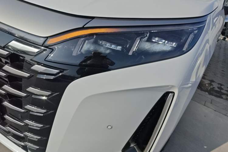 Used BYD Xia 2025 DM-i 1.5T 100km Supreme Edition