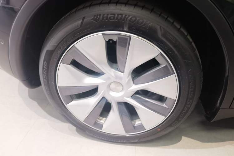 Used Tesla Model Y 2022 Rear-Wheel-Drive Version