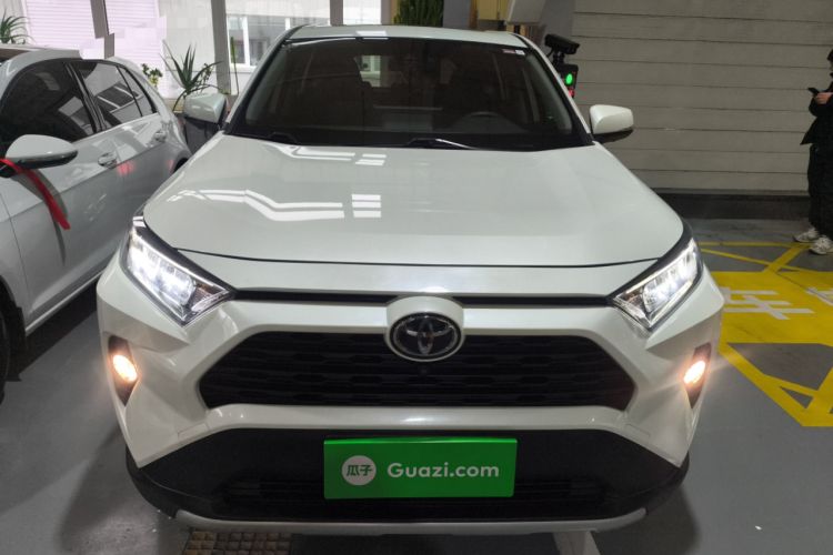 Used Toyota RAV4 2020 2.0L CVT Two-Wheel Drive Fashion Edition
