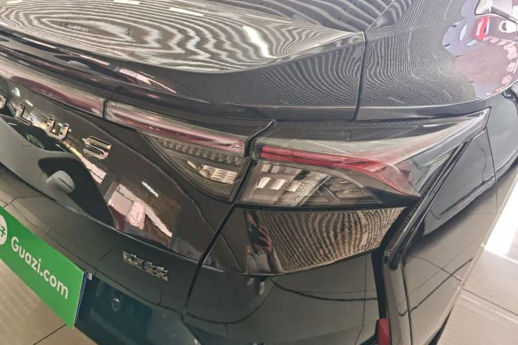 Used Dongfeng Aeolus Yixuan 2020 230T Automatic Glare-Proof Dark Knight Edition
