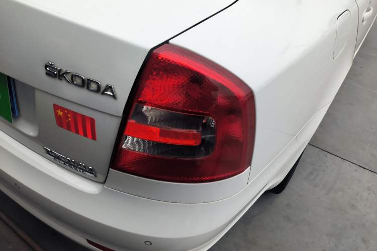 Used Skoda Octavia 2015 Classic Model 1.6L Manual Yijie Edition