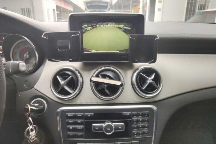 Used Mercedes-Benz GLA 2015 GLA 200 Fashion Model