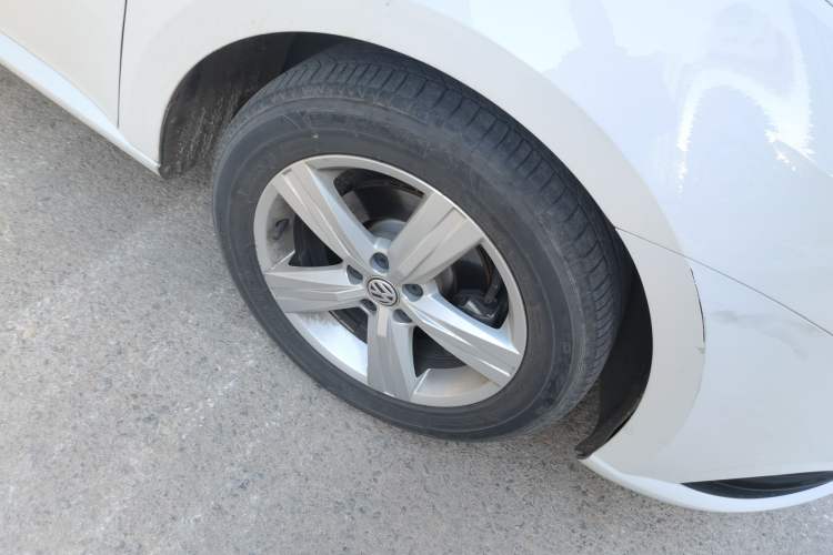 Used Volkswagen Lavida 2017 1.6L Automatic Fashion Edition
