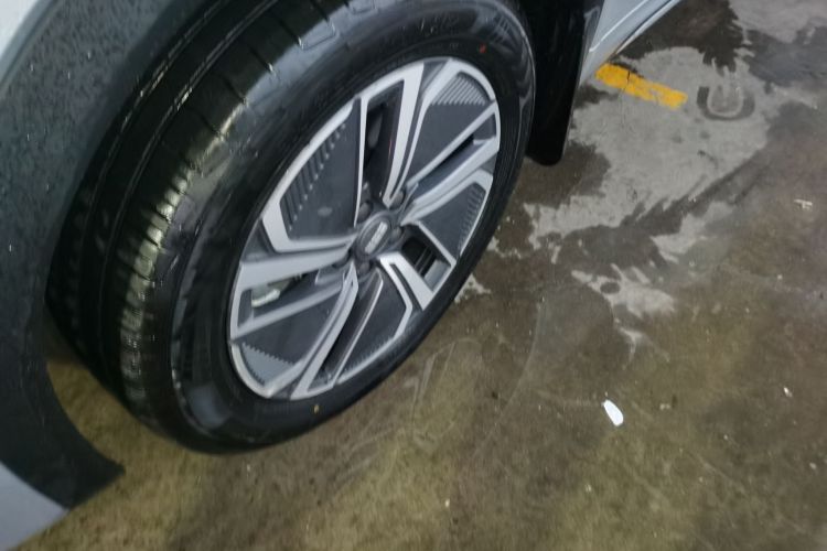 Used  Galaxy Xingjian 7 EM-i 2025 120km Exploration+ Version
