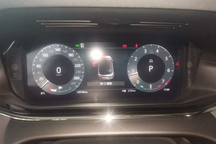 Used Land Rover Range Rover Evoque 2023 Aurora L 249 PS Collins Antique Bronze Special Edition
