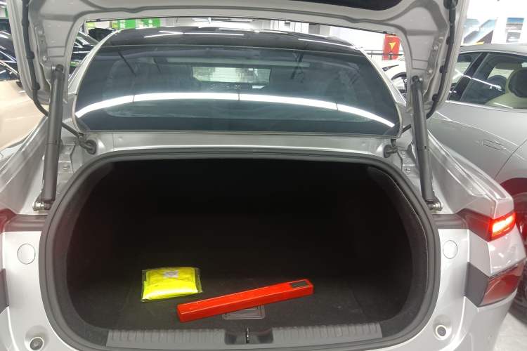 Used XPeng P7 2023 P7i 702 Pro