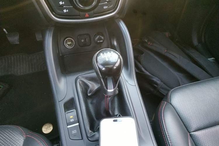 Used Changan CS75 2016 2.0L Manual Luxury Version China V Standard
