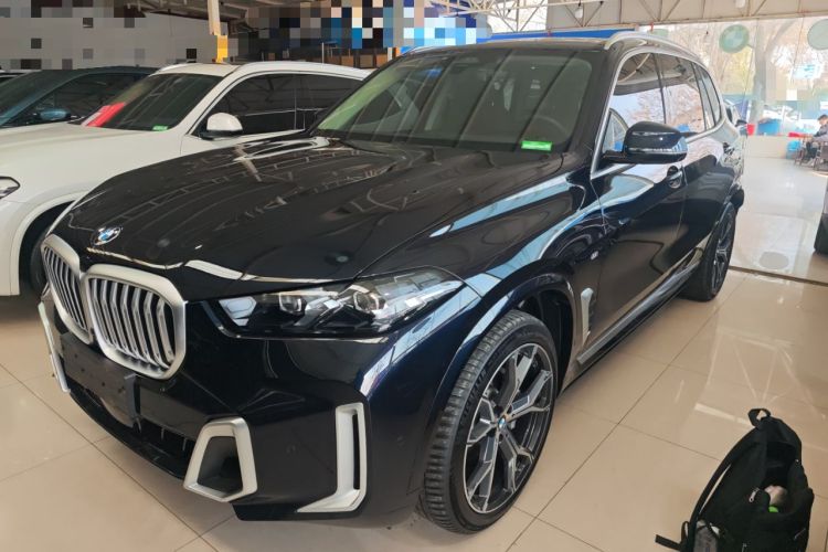 Used BMW X5 2023 xDrive 30Li Luxury M Sport Package