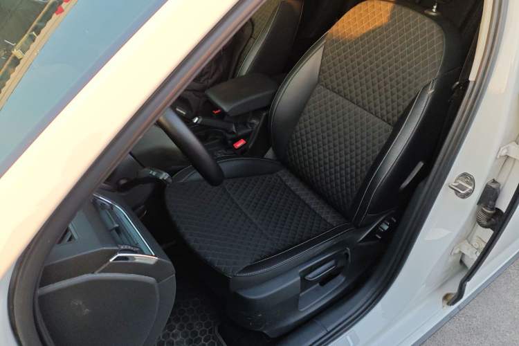 Used Skoda Octavia 2019 TSI280 DSG Luxury Edition Station Wagon China VI Standard
