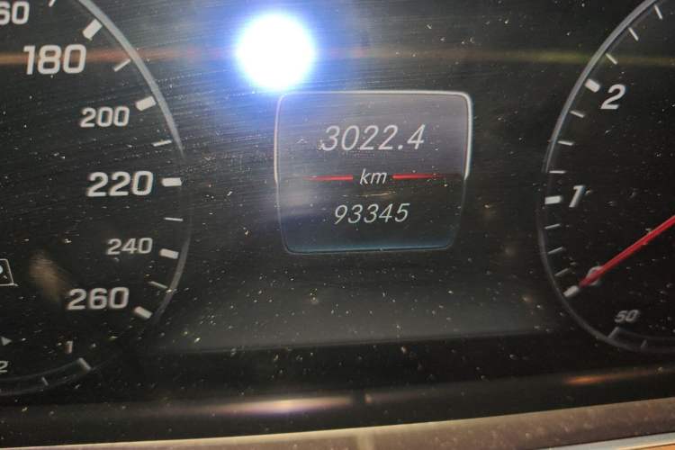 Used Mercedes-Benz E-Class 2016 E 300 L Stylish Model
