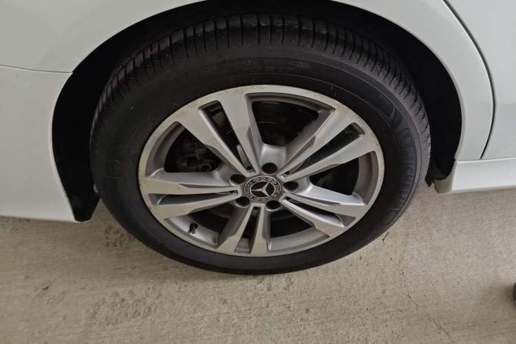 Used Mercedes-Benz C-Class 2017 Facelift C 200 L Sport Edition
