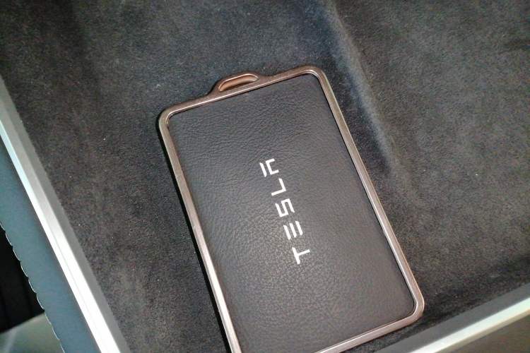 Used Tesla Model Y 2025 Updated Version Long-Range All-Wheel Drive
