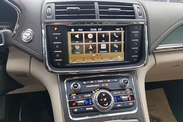 Used Lincoln Continental 2017 2.0T Two-Wheel Drive Prestige Edition
