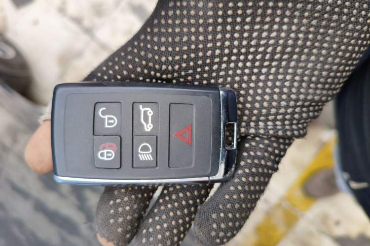 Used Land Rover Discovery Sport 2022 249 PS R-Dynamic SE Performance Tech Edition 5 Seats
