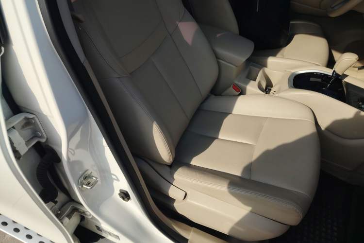 Used Nissan X-Trail 2014 2.0L CVT Comfort Edition 2WD
