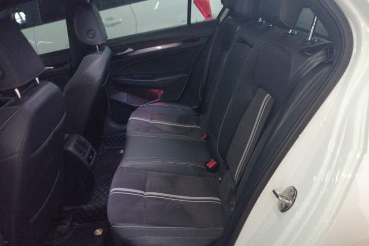 Used Volkswagen Golf 2023 Facelift 280TSI DSG R-Line Lite