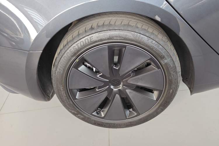 Used Tesla Model 3 2025 Rear-Wheel-Drive Version