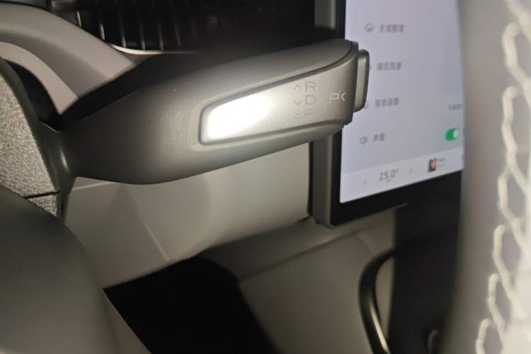 Used XPeng MONA M03 2024 620 with Ultra-Long Range
