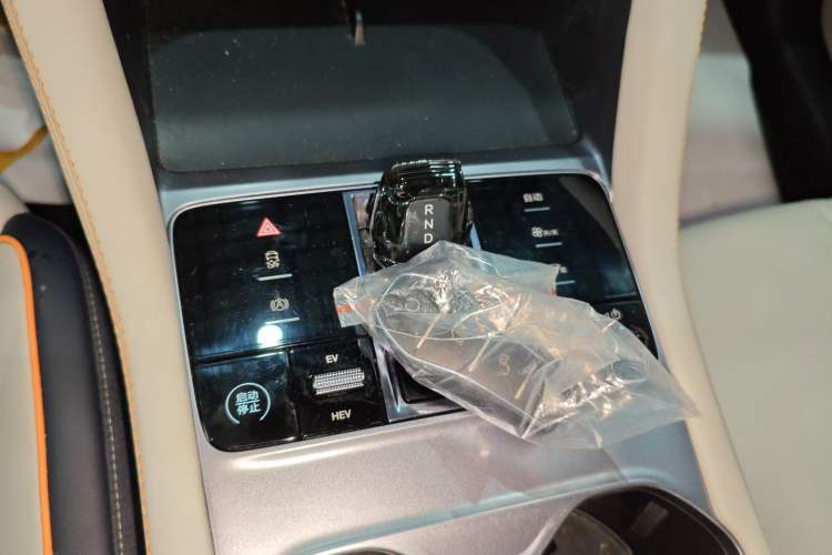 Used BYD Song PLUS New Energy 2024 HONOR Edition DM-i 110km Flagship Model
